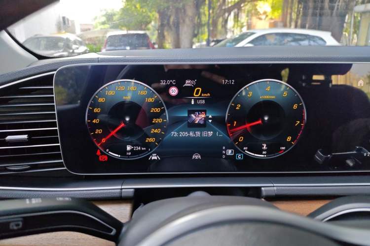 Used Mercedes-Benz GLE 2020 GLE 350 4MATIC Luxury Model Instrument Cluster