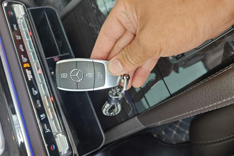 Used Mercedes-Benz GLE 2020 Restyled GLE 350 4MATIC Fashion Edition Interior 1