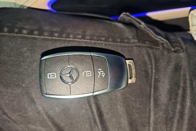 Used Mercedes-Benz GLE 2020 GLE 350 4MATIC Fashion Model Interior 1