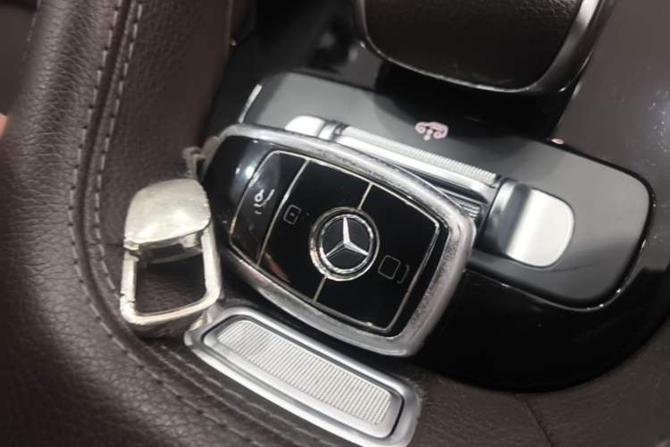 Used Mercedes-Benz GLE 2020 Restyled GLE 450 4MATIC Dynamic Edition Interior 1