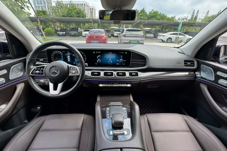 Used Mercedes-Benz GLE 2020 Restyled GLE 350 4MATIC Fashion Edition Interior 2