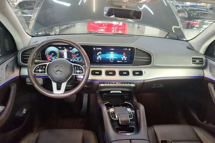 Used Mercedes-Benz GLE 2020 GLE 350 4MATIC Dynamic Edition Interior 2