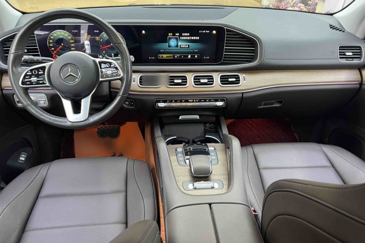 Used Mercedes-Benz GLE 2020 Facelifted GLE 350 4MATIC Luxury Edition Interior 2