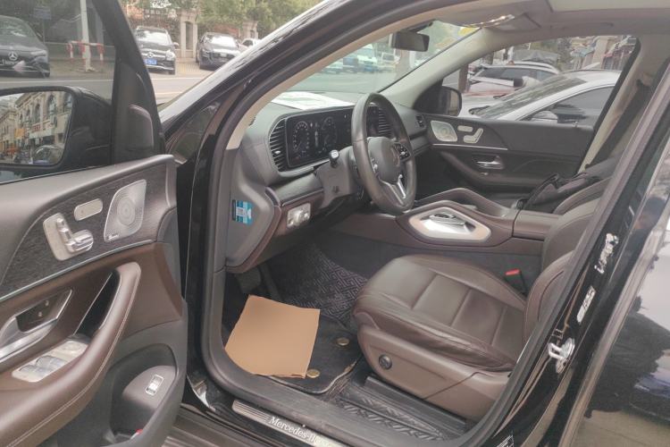 Used Mercedes-Benz GLE 2020 Restyled GLE 450 4MATIC Luxury Edition Interior 3