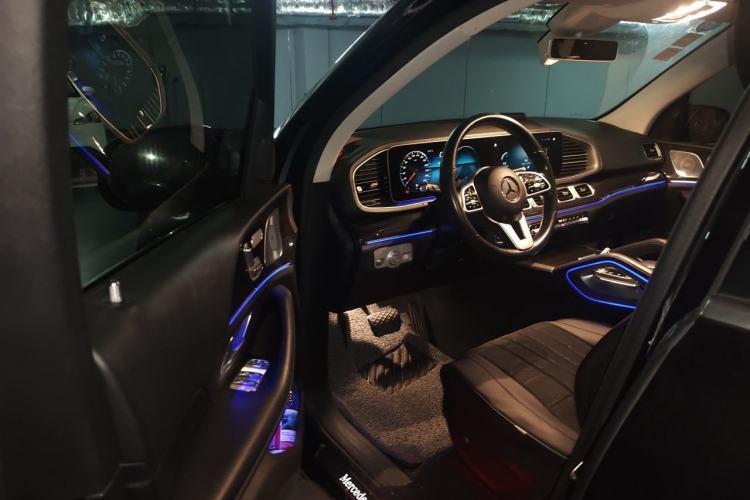 Used Mercedes-Benz GLE 2020 Restyled GLE 350 4MATIC Fashion Edition Interior 3