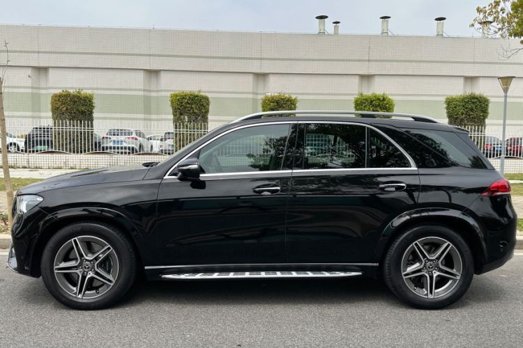 Used Mercedes-Benz GLE 2020 Restyled GLE 450 4MATIC Dynamic Edition Interior 3