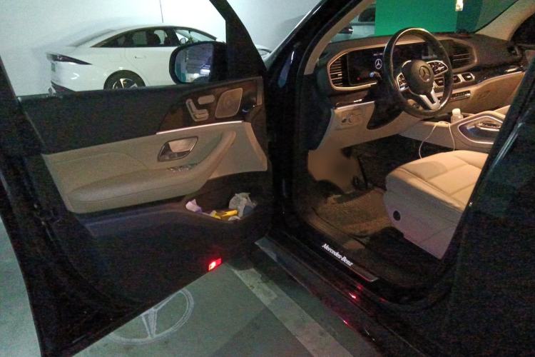 Used Mercedes-Benz GLE 2020 GLE 350 4MATIC Fashion Model Interior 3