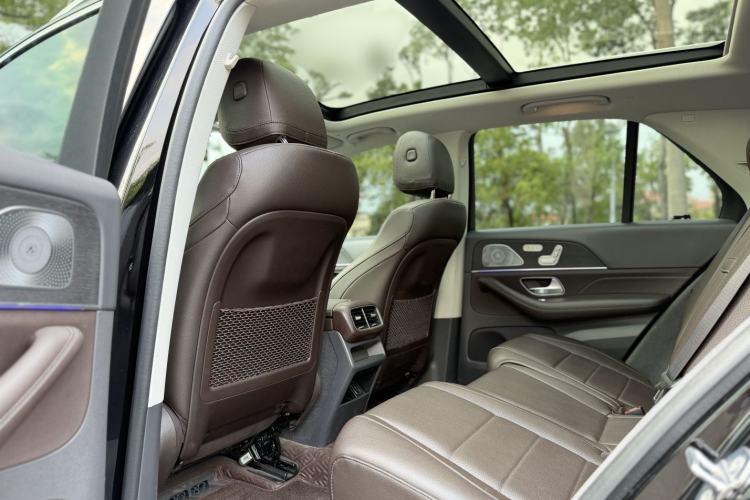 Used Mercedes-Benz GLE 2020 GLE 450 4MATIC Stylish Model Interior 4
