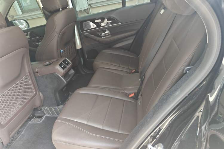 Used Mercedes-Benz GLE 2020 Restyled GLE 350 4MATIC Fashion Edition Interior 4