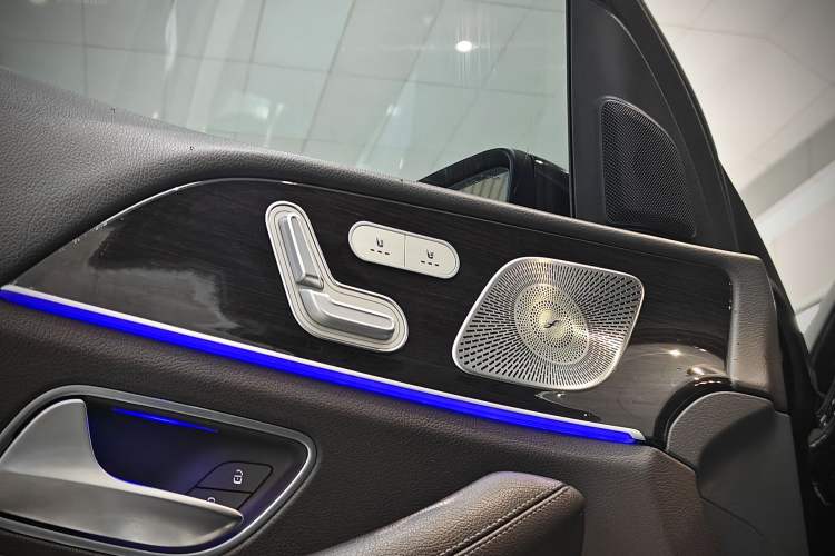 Used Mercedes-Benz GLE 2020 GLE 350 4MATIC Fashion Model Interior 4