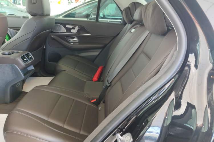 Used Mercedes-Benz GLE 2020 GLE 350 4MATIC Fashion Model Interior 4