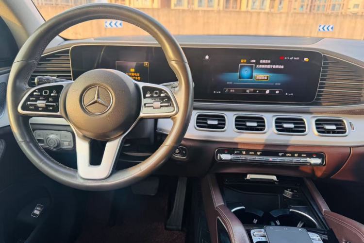 Used Mercedes-Benz GLE 2020 GLE 350 4MATIC Dynamic Edition Interior 5