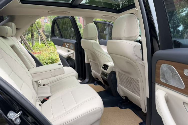 Used Mercedes-Benz GLE 2020 GLE 350 4MATIC Luxury Model Interior 5