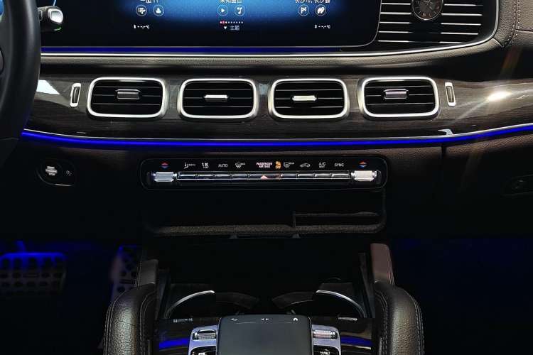 Used Mercedes-Benz GLE 2020 GLE 350 4MATIC Fashion Model Interior 5