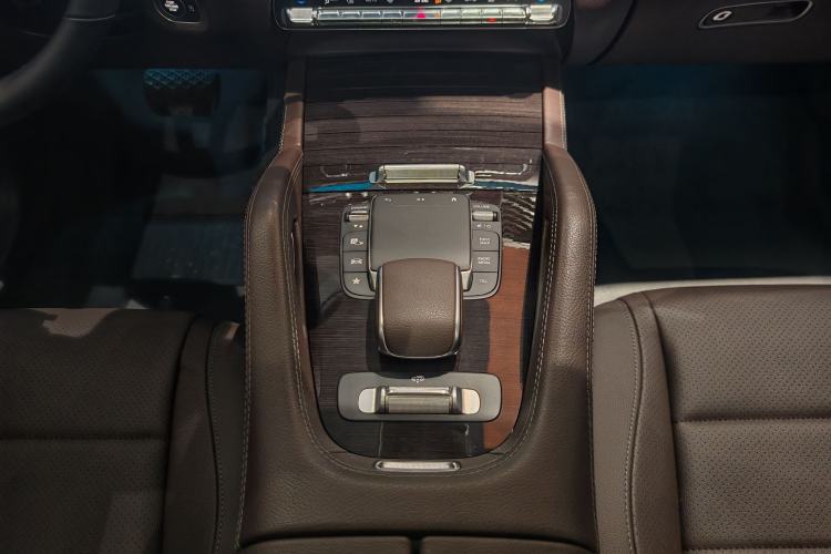 Used Mercedes-Benz GLE 2020 Restyled GLE 350 4MATIC Fashion Edition Interior 7