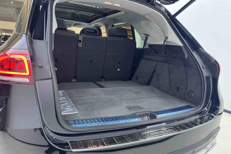 Used Mercedes-Benz GLE 2020 Facelifted GLE 350 4MATIC Luxury Edition Interior 8