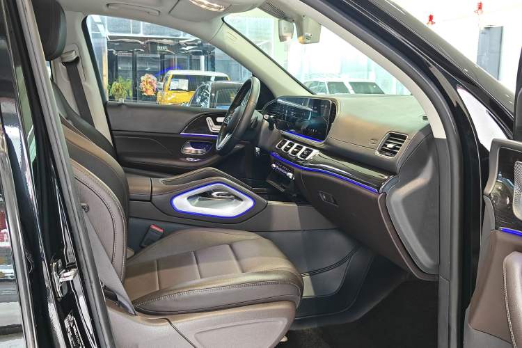 Used Mercedes-Benz GLE 2020 GLE 350 4MATIC Fashion Model Interior 9