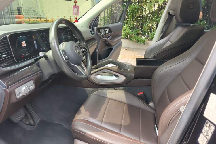 Used Mercedes-Benz GLE 2020 Restyled GLE 350 4MATIC Fashion Edition Left Front Seat