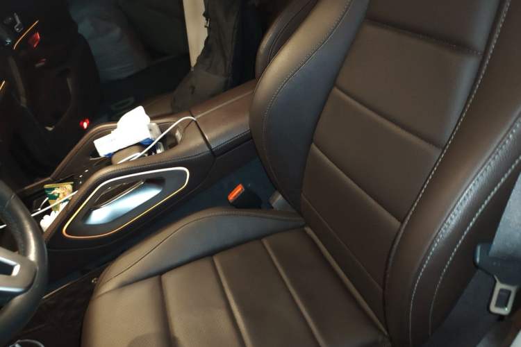Used Mercedes-Benz GLE 2020 Restyled GLE 350 4MATIC Fashion Edition Left Front Seat