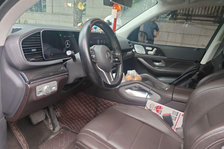 Used Mercedes-Benz GLE 2020 Restyled GLE 350 4MATIC Fashion Edition Left Front Seat
