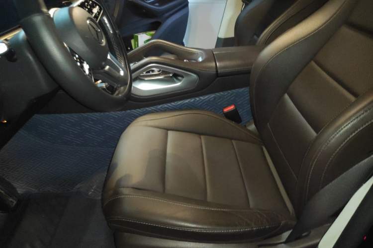 Used Mercedes-Benz GLE 2020 GLE 350 4MATIC Fashion Model Left Front Seat