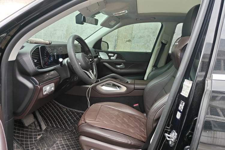 Used Mercedes-Benz GLE 2020 GLE 350 4MATIC Fashion Model Left Front Seat