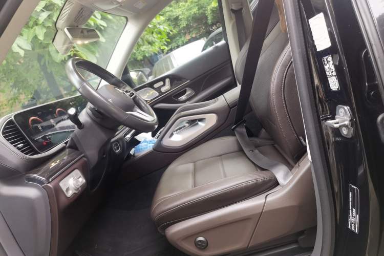 Used Mercedes-Benz GLE 2020 Restyled GLE 350 4MATIC Fashion Edition Special Version Left Front Seat