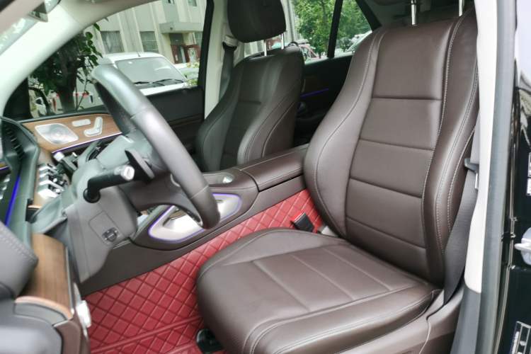 Used Mercedes-Benz GLE 2020 Facelifted GLE 350 4MATIC Luxury Edition Left Front Seat