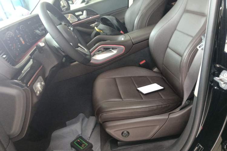 Used Mercedes-Benz GLE 2020 GLE 350 4MATIC Fashion Model Left Front Seat