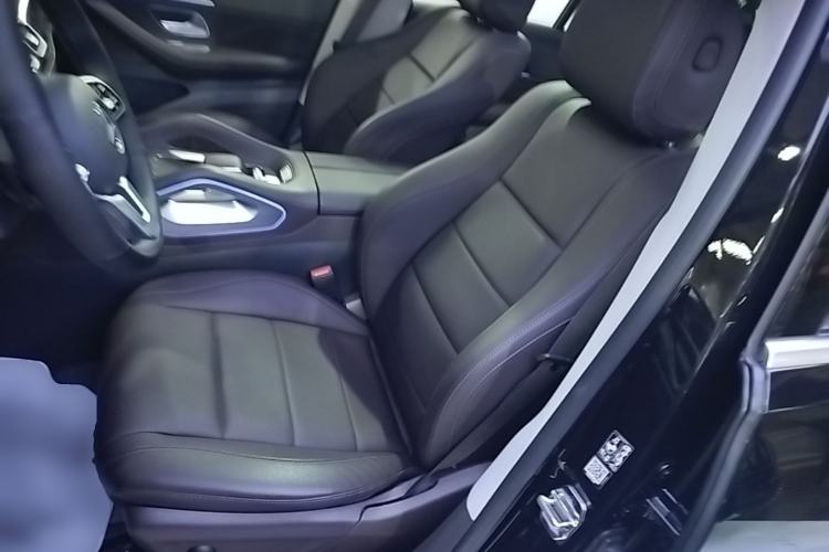 Used Mercedes-Benz GLE 2020 Restyled GLE 350 4MATIC Fashion Edition Special Version Left Front Seat