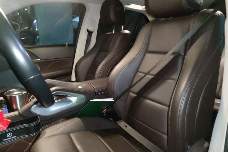 Used Mercedes-Benz GLE 2020 GLE 350 4MATIC Fashion Model Left Front Seat