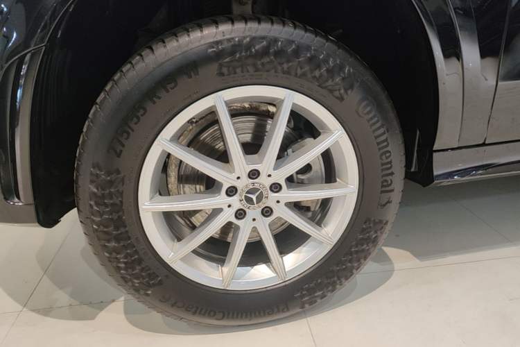 Used Mercedes-Benz GLE 2020 GLE 350 4MATIC Luxury Model Left Front Wheel Hub