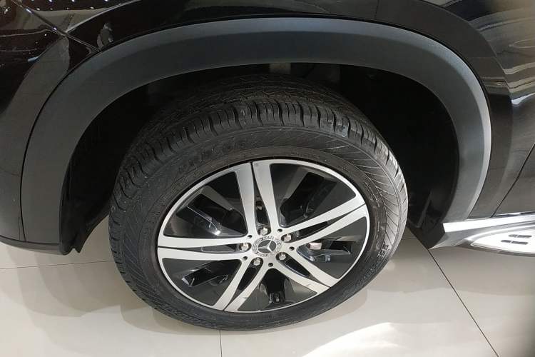 Used Mercedes-Benz GLE 2020 GLE 350 4MATIC Dynamic Edition Left Front Wheel Hub
