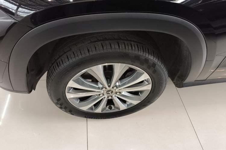 Used Mercedes-Benz GLE 2020 GLE 350 4MATIC Dynamic Edition Special Version Left Front Wheel Hub