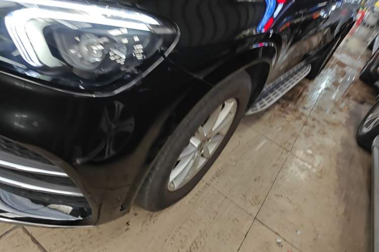 Used Mercedes-Benz GLE 2020 Restyled GLE 350 4MATIC Fashion Edition Left Front Wheel Hub
