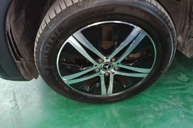 Used Mercedes-Benz GLE 2020 GLE 350 4MATIC Dynamic Edition Left Front Wheel Hub