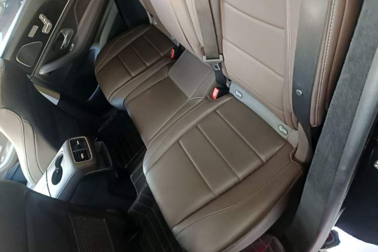 Used Mercedes-Benz GLE 2020 Restyled GLE 350 4MATIC Fashion Edition Left Rear Seat
