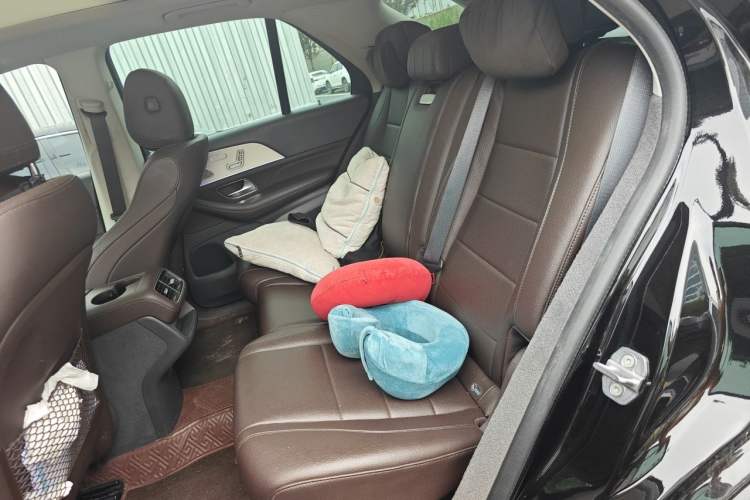 Used Mercedes-Benz GLE 2020 Restyled GLE 450 4MATIC Dynamic Edition Left Rear Seat