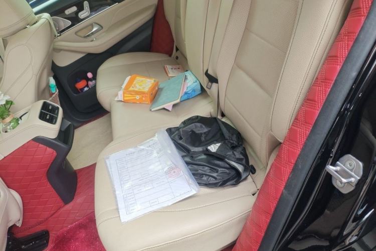 Used Mercedes-Benz GLE 2020 Restyled GLE 350 4MATIC Fashion Edition Left Rear Seat