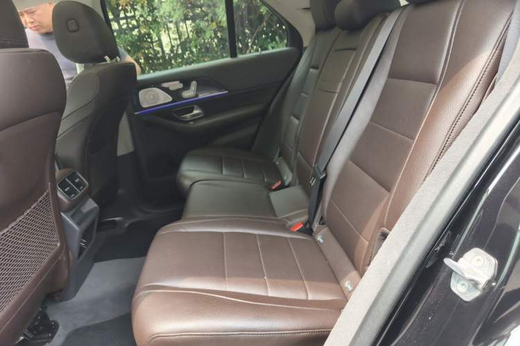 Used Mercedes-Benz GLE 2020 Restyled GLE 350 4MATIC Fashion Edition Left Rear Seat