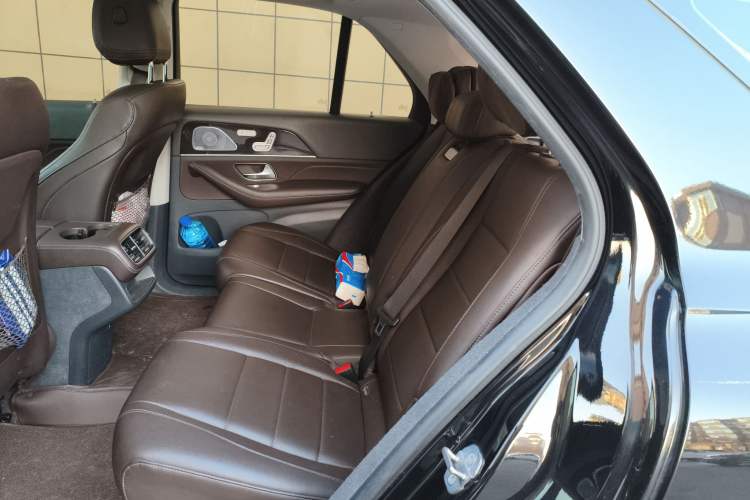 Used Mercedes-Benz GLE 2020 Restyled GLE 350 4MATIC Fashion Edition Left Rear Seat