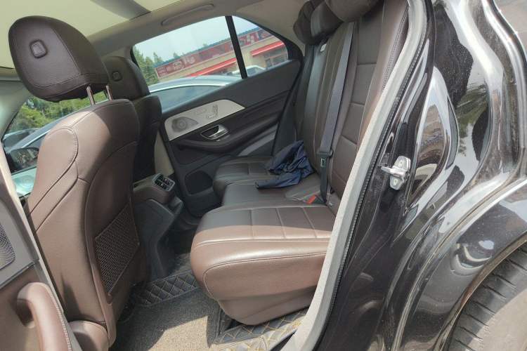 Used Mercedes-Benz GLE 2020 Restyled GLE 450 4MATIC Dynamic Edition Left Rear Seat