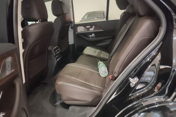 Used Mercedes-Benz GLE 2020 GLE 350 4MATIC Luxury Model Left Rear Seat