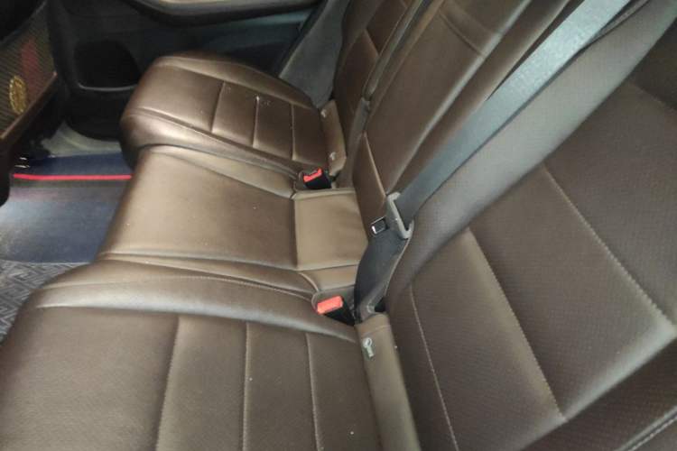 Used Mercedes-Benz GLE 2020 GLE 350 4MATIC Fashion Model Left Rear Seat