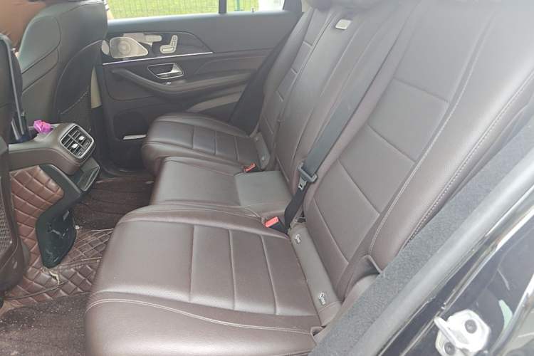 Used Mercedes-Benz GLE 2020 Second Facelift GLE 350 4MATIC Stylish Version Left Rear Seat