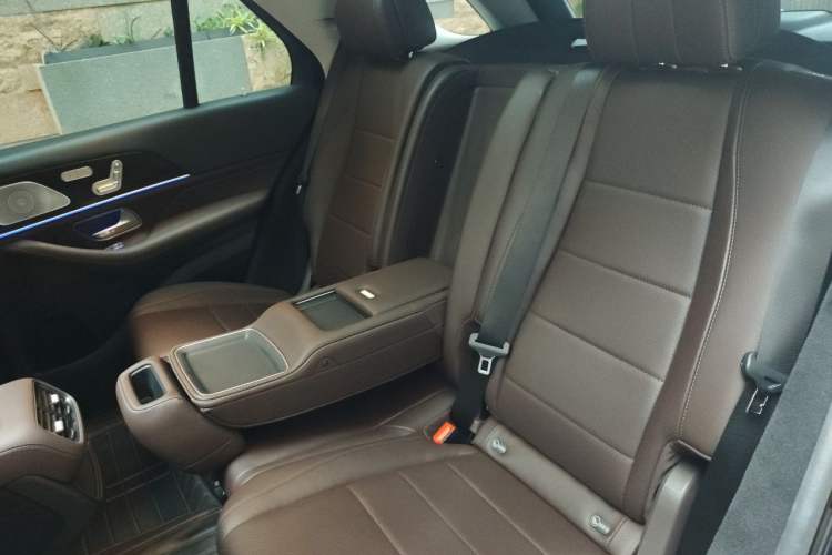 Used Mercedes-Benz GLE 2020 Restyled GLE 350 4MATIC Fashion Edition Left Rear Seat