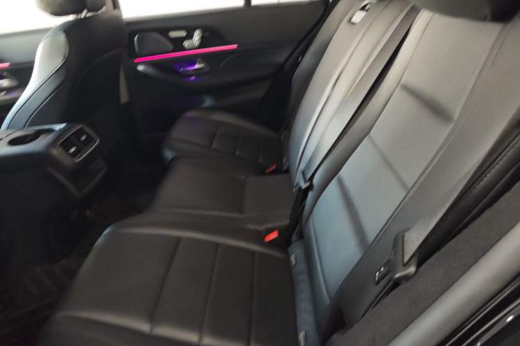Used Mercedes-Benz GLE 2020 Restyled GLE 350 4MATIC Fashion Edition Left Rear Seat