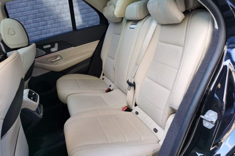 Used Mercedes-Benz GLE 2020 GLE 450 4MATIC Stylish Model Left Rear Seat