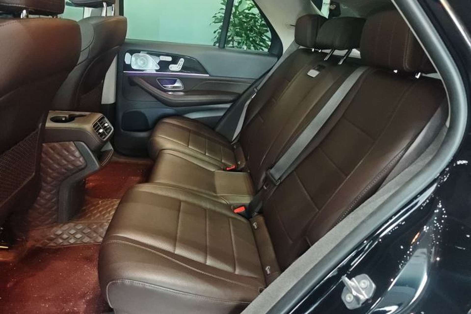 Used Mercedes-Benz GLE 2020 Restyled GLE 350 4MATIC Fashion Edition Left Rear Seat