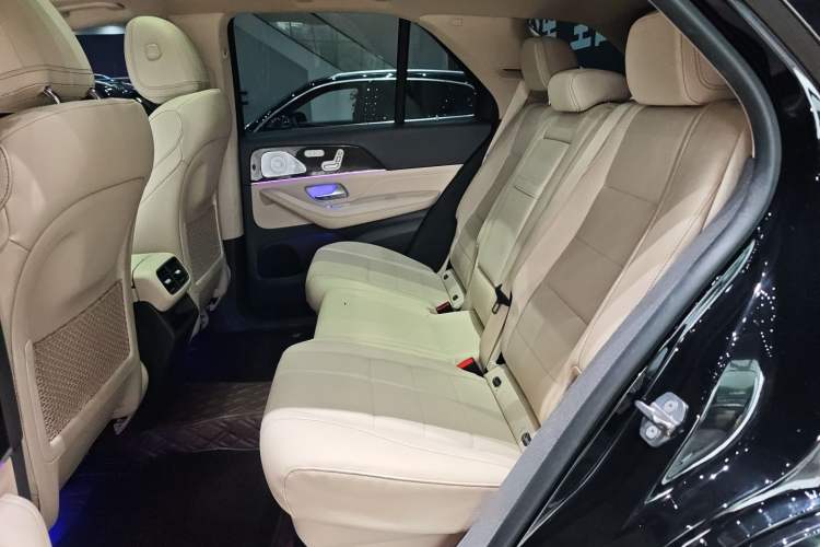 Used Mercedes-Benz GLE 2020 GLE 350 4MATIC Fashion Model Left Rear Seat
